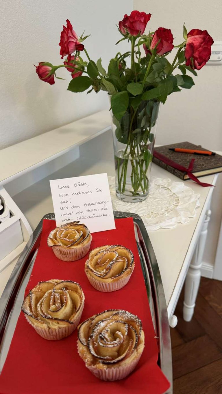 Kuchen zum Gäste-Geburtstag | Le Bouvveret - Ferienwohnungen Reinartz Oberstaufen